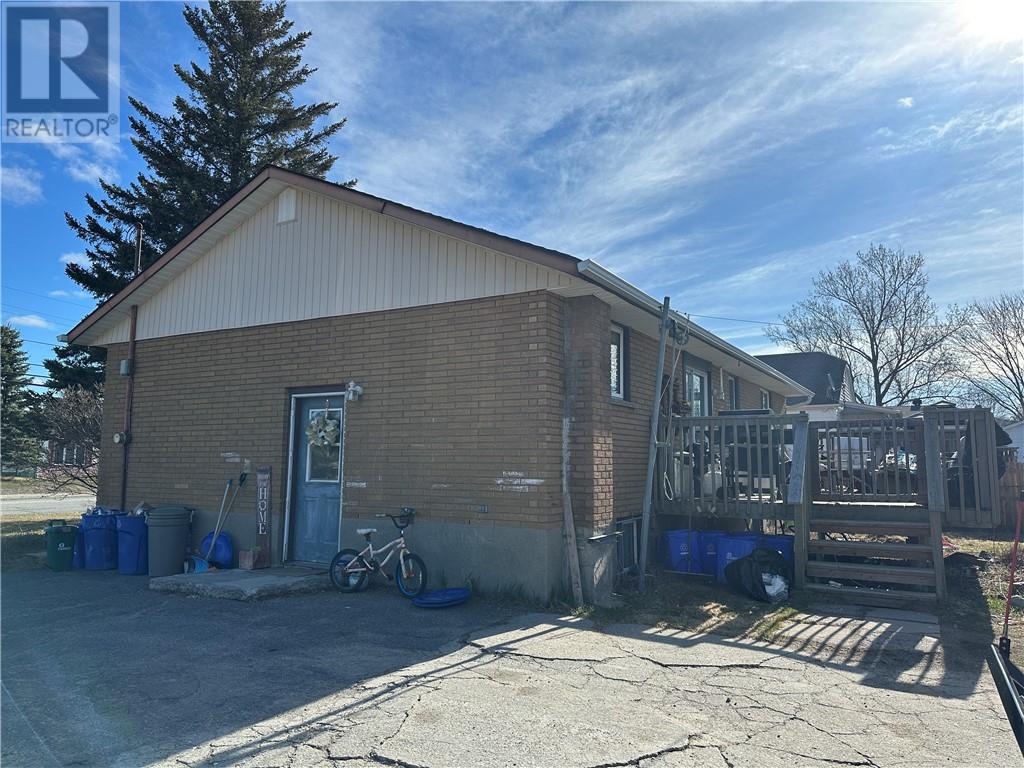 211 Cote Boulevard SW - 4