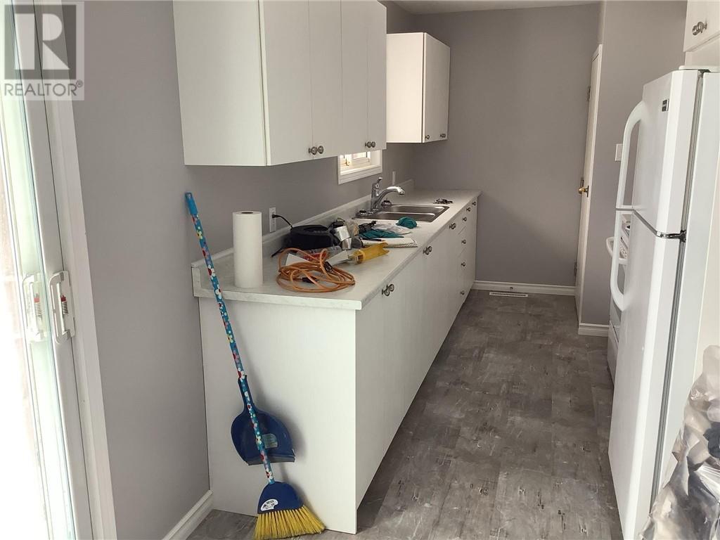 211 Cote Boulevard SW - 8