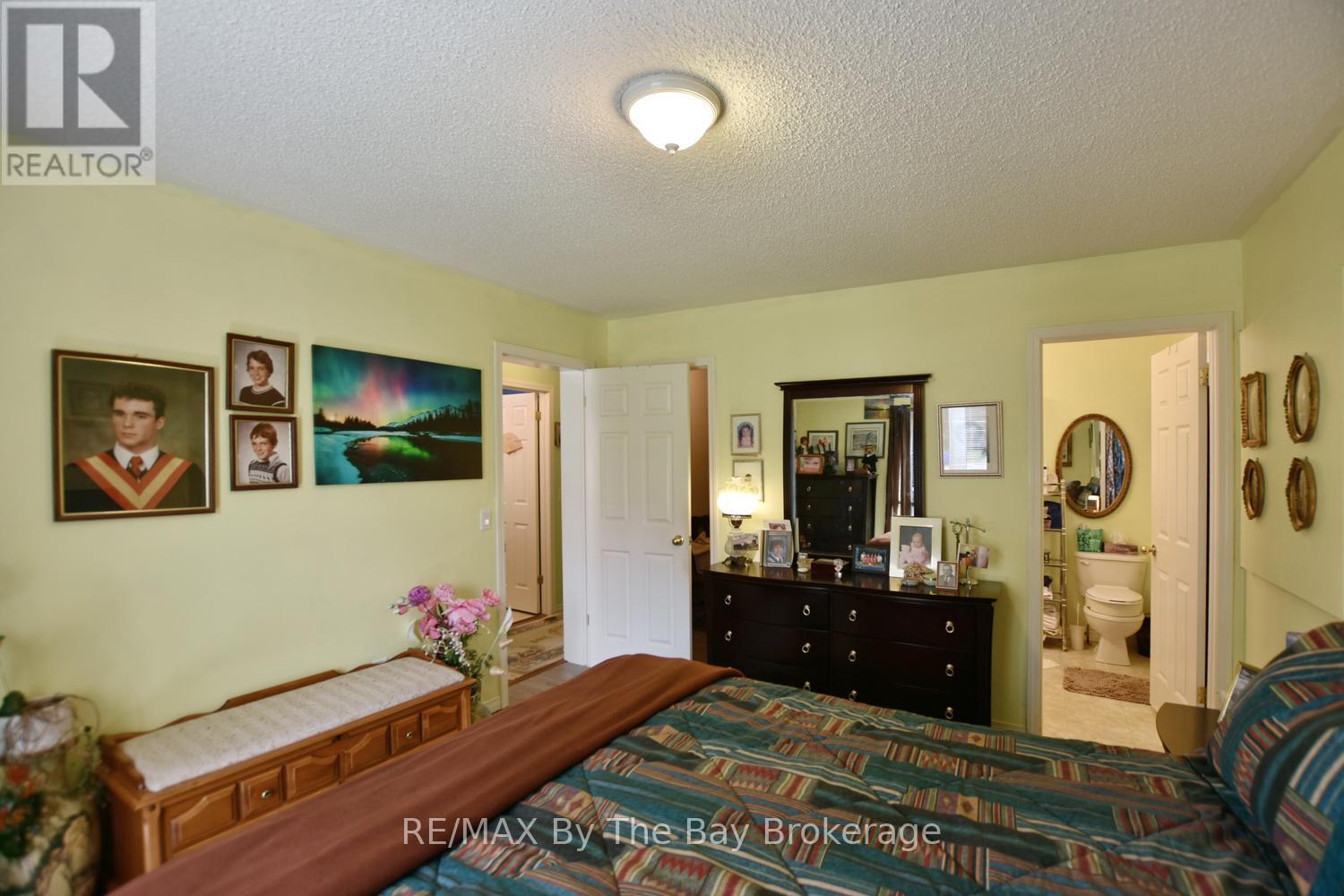 16 INDIANA AVENUE - 19