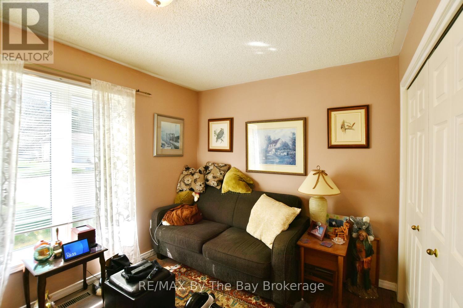 16 INDIANA AVENUE - 21