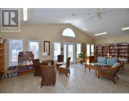 16 Indiana Avenue, Wasaga Beach, ON L9Z3A8 Photo 9
