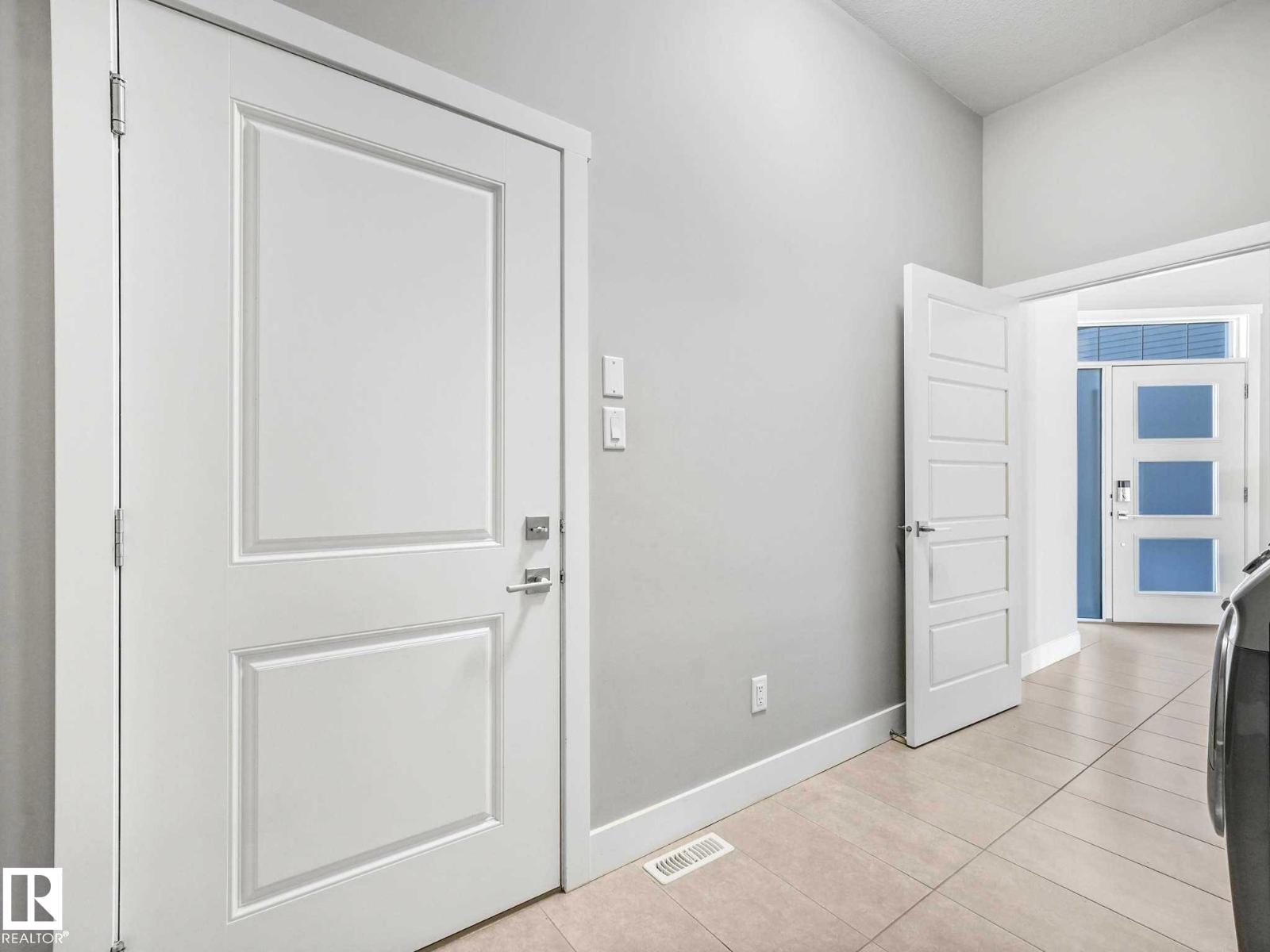 7515 173 AV NW - 5