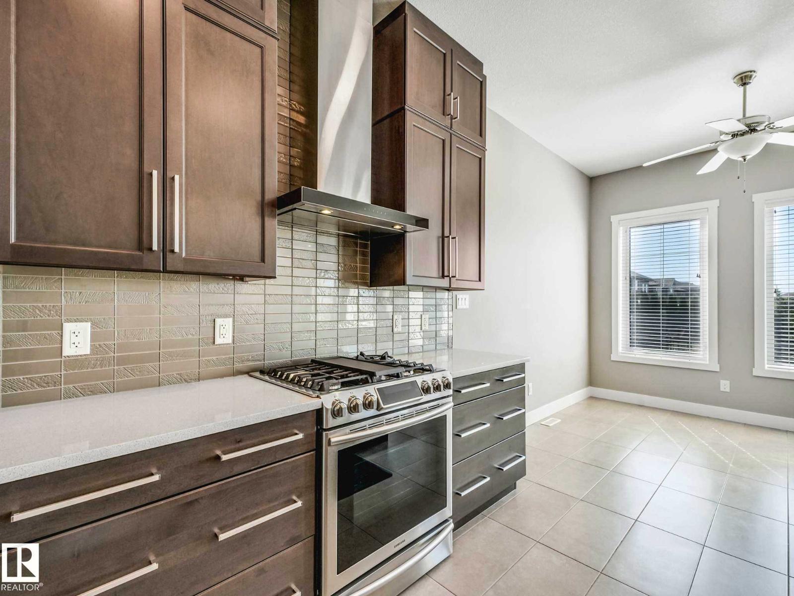7515 173 AV NW - 16