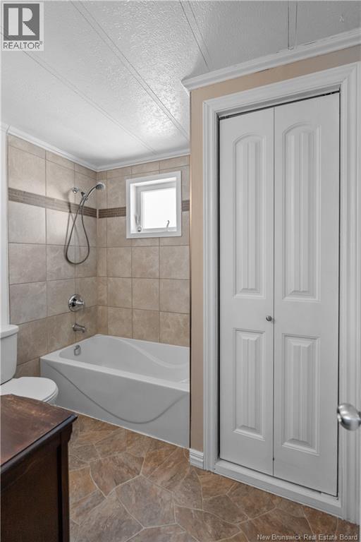 240 Birchgrove - 16