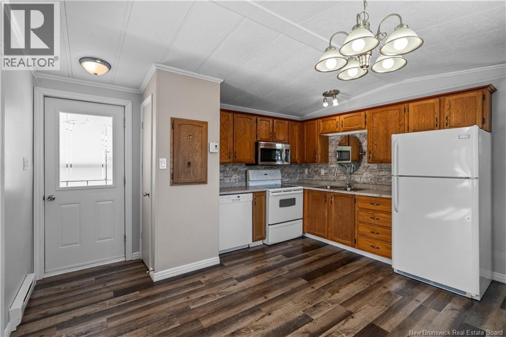 240 Birchgrove - 10