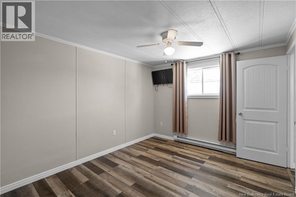240 Birchgrove - 26