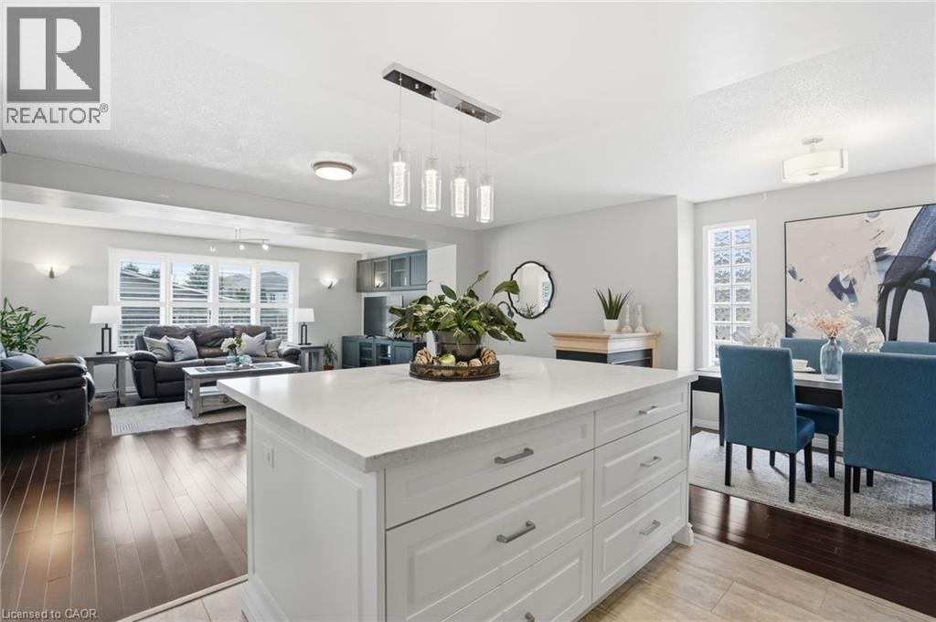 68 ROCKHAVEN Lane, Waterdown, Ontario, L8B0J9 — Photo 10