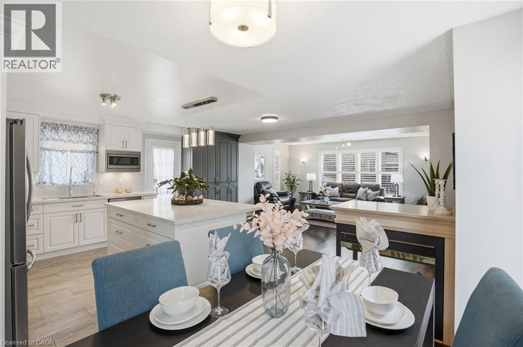 68 ROCKHAVEN Lane, Waterdown, Ontario, L8B0J9 — Photo 12