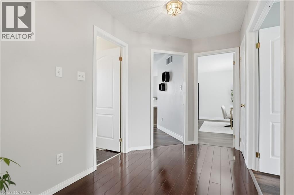 68 ROCKHAVEN Lane, Waterdown, Ontario, L8B0J9 — Photo 17