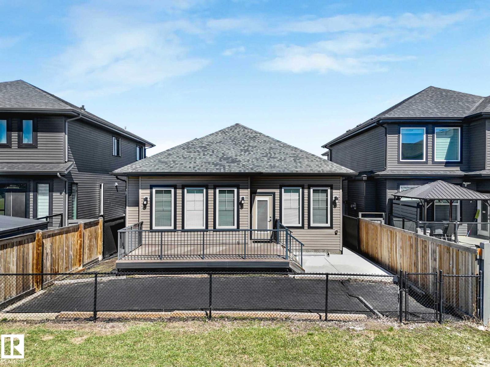 7515 173 AV NW - 62