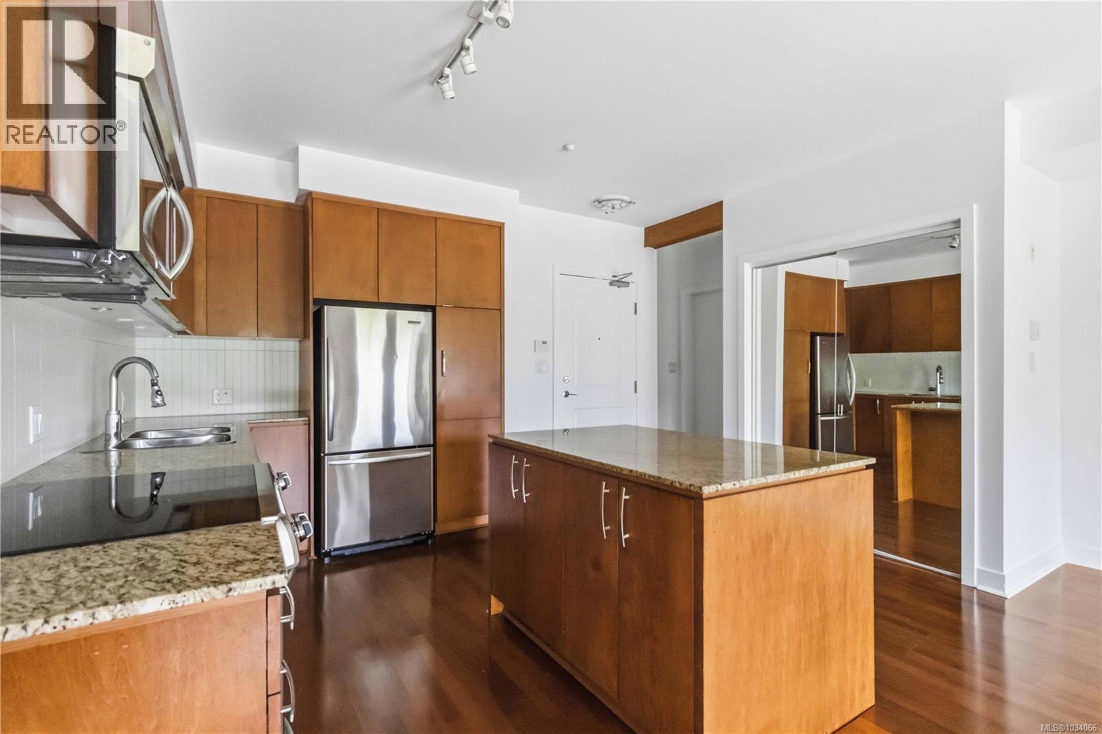 #203 1395 Bear Mountain Pkwy - 16
