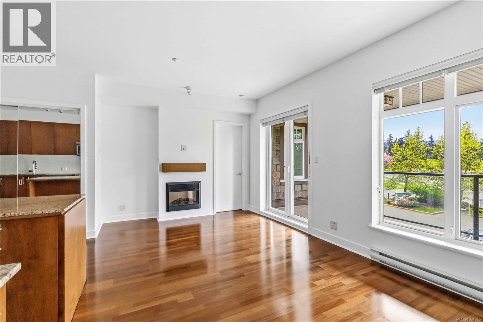 #203 1395 Bear Mountain Pkwy - 19