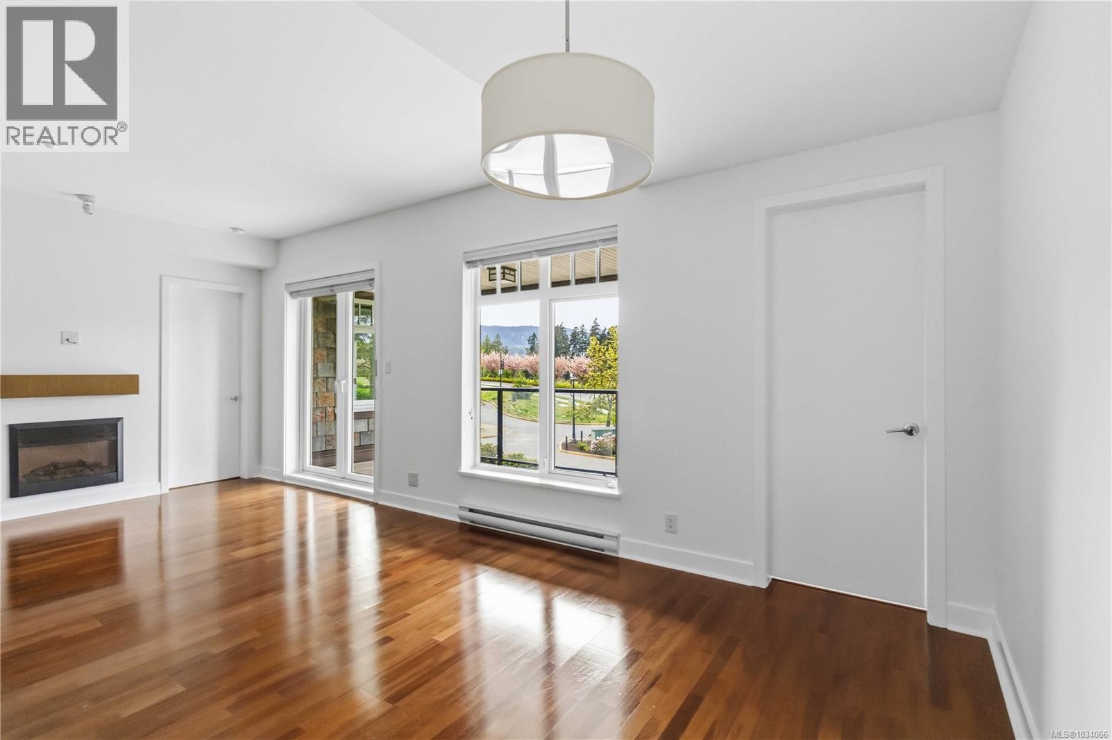 #203 1395 Bear Mountain Pkwy - 20