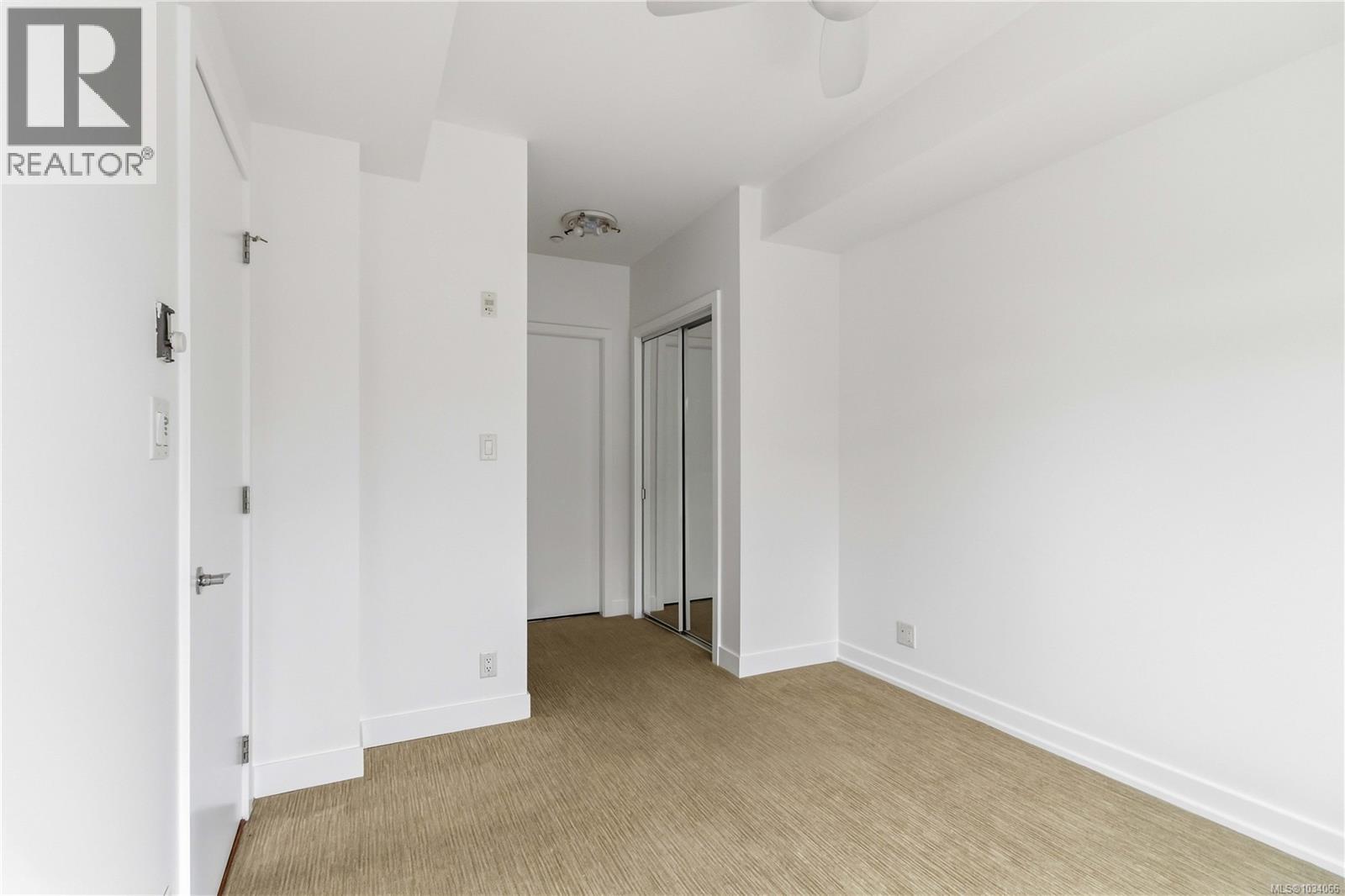 #203 1395 Bear Mountain Pkwy - 27
