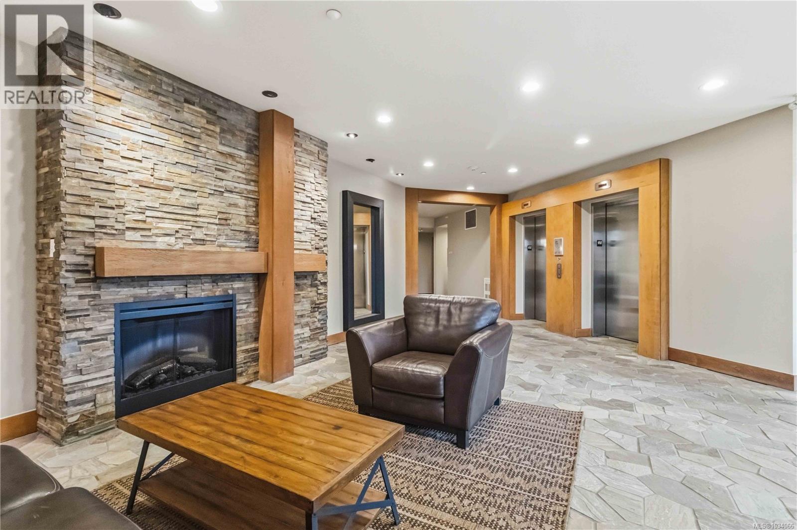 #203 1395 Bear Mountain Pkwy - 7