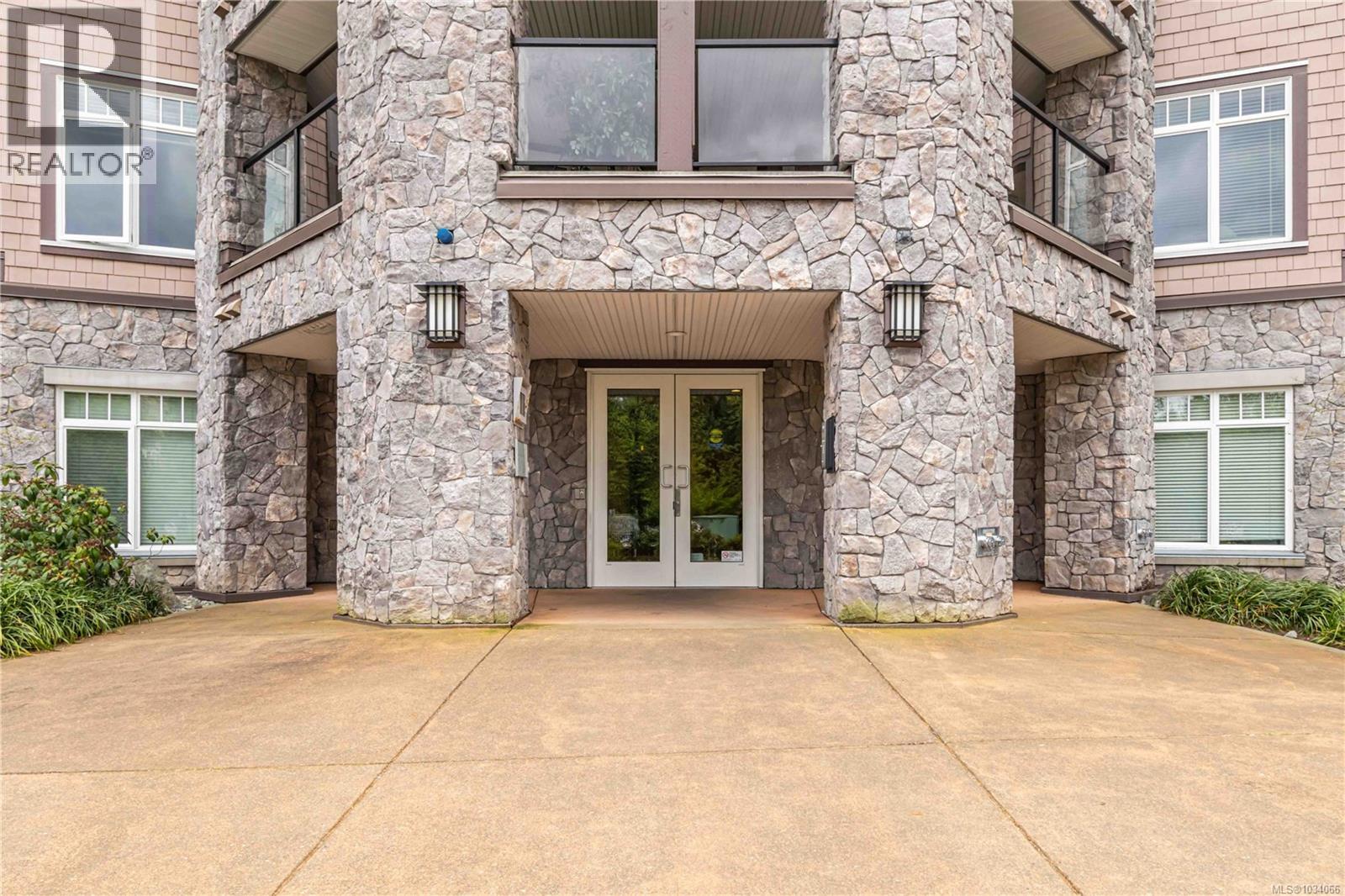 #203 1395 Bear Mountain Pkwy - 6