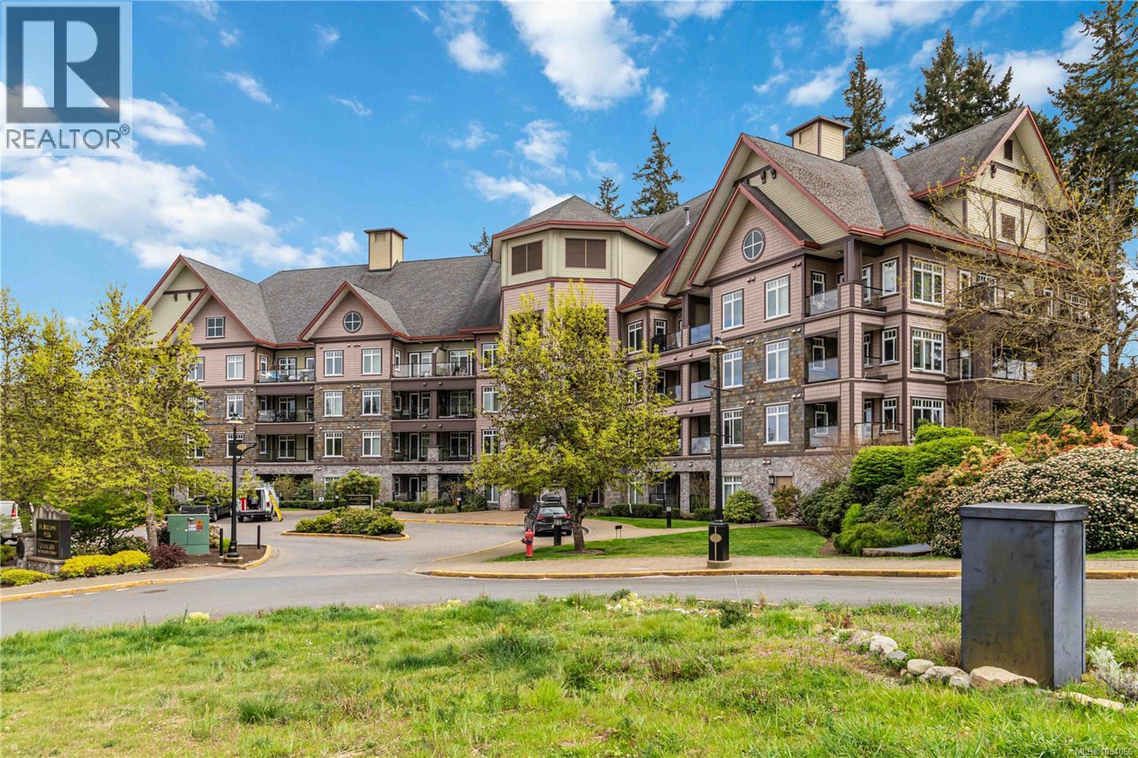 #203 1395 Bear Mountain Pkwy - Image 2