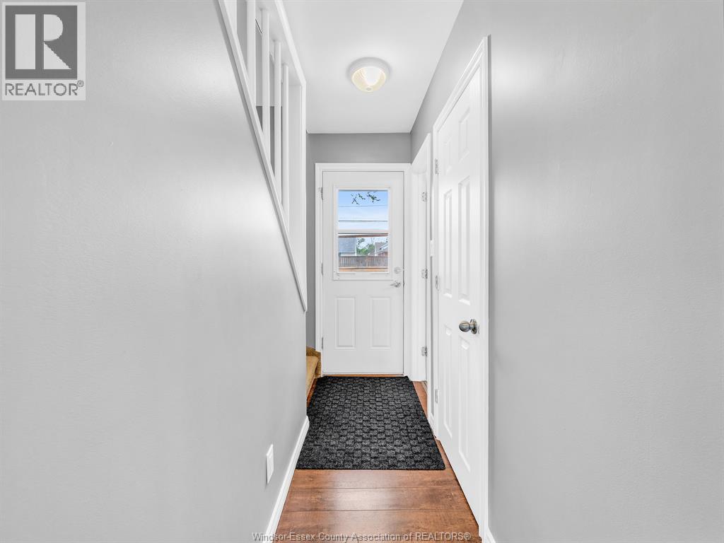 1633 OLIVE, Windsor, Ontario, N8Y4M8 — Photo 4