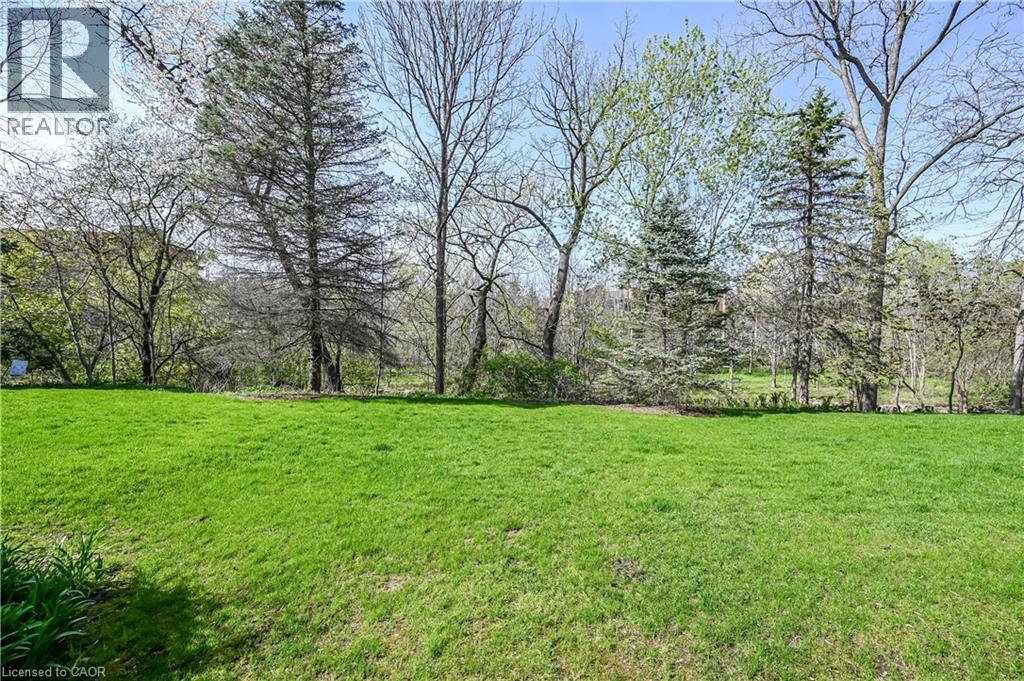 30 OSLER Drive Unit# 7, Dundas, Ontario, L9H6W1 — Photo 31