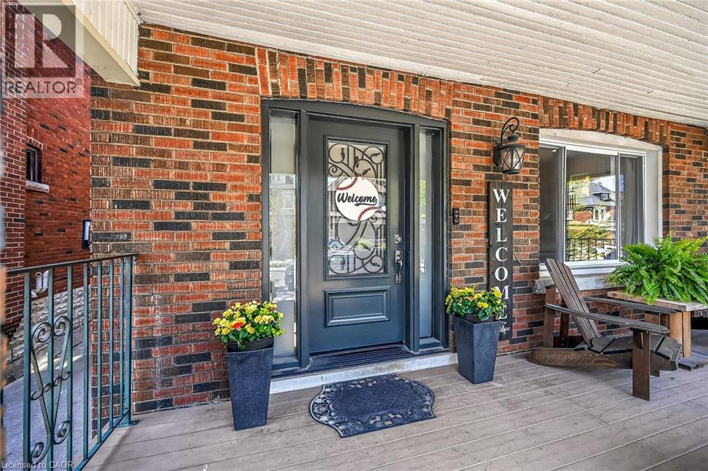 28 ASHFORD Boulevard, Hamilton, Ontario, L8M2T8 — Photo 3