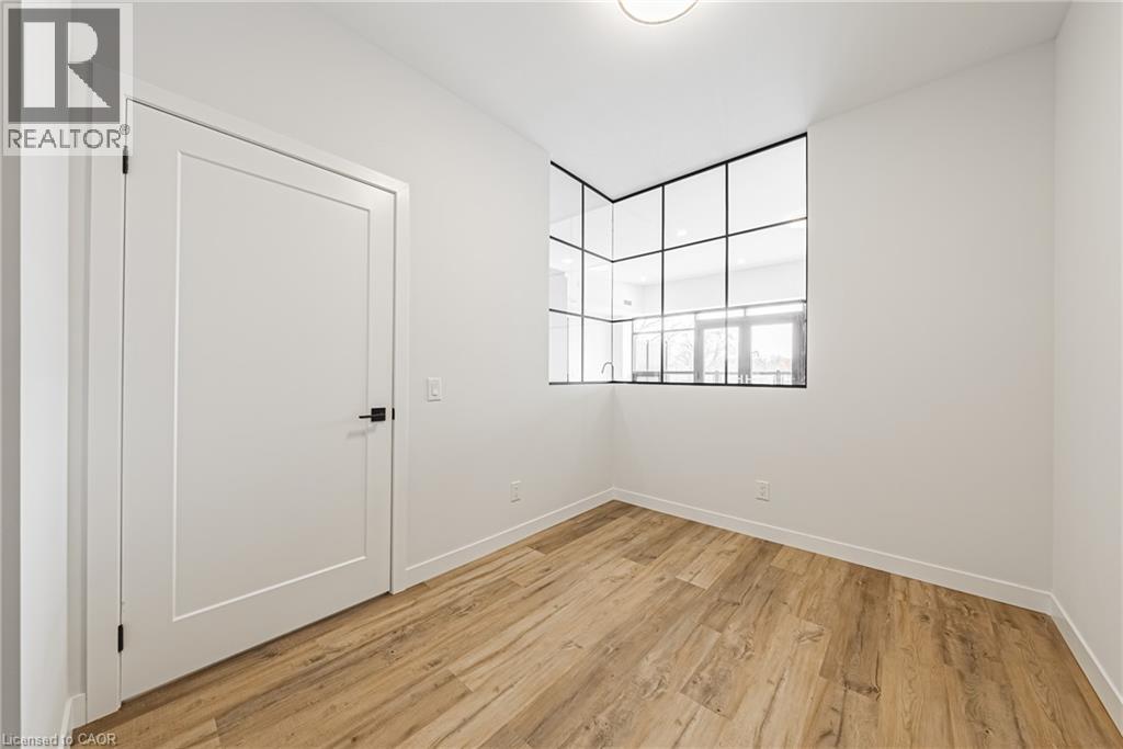 555 SANATORIUM Road Unit# 302, Hamilton, Ontario, L9C2B1 — Photo 12
