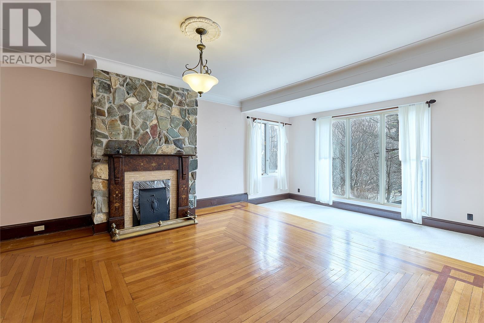 300 Topsail Road - 15
