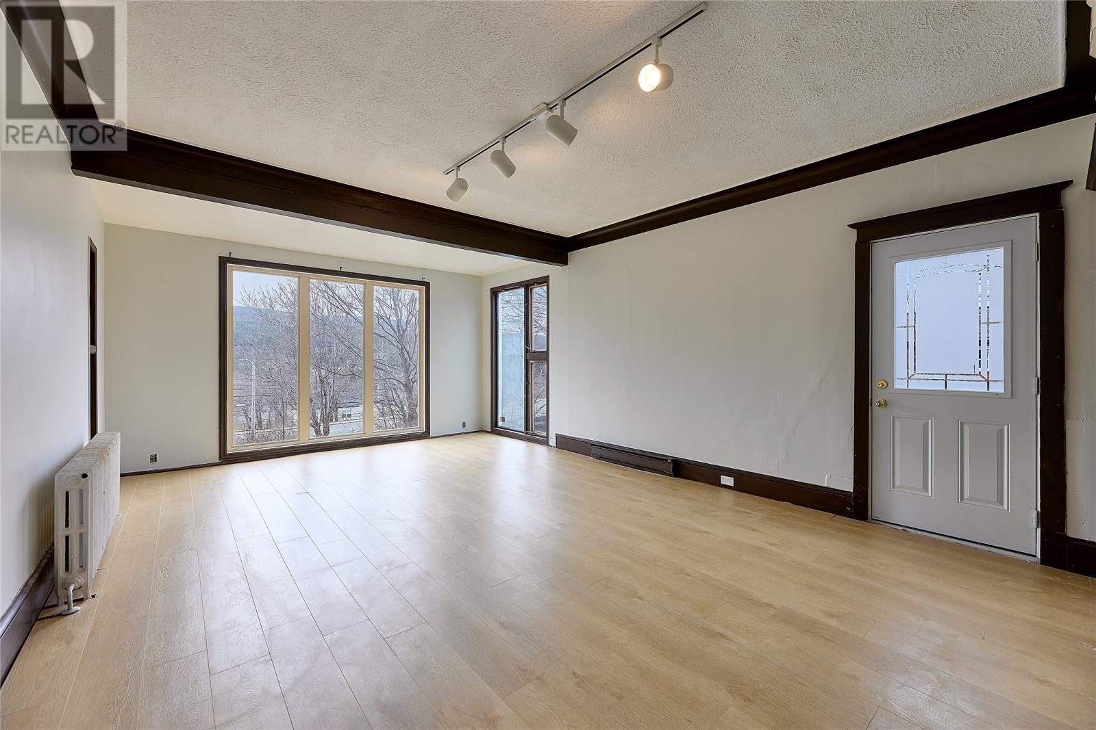 300 Topsail Road - 16