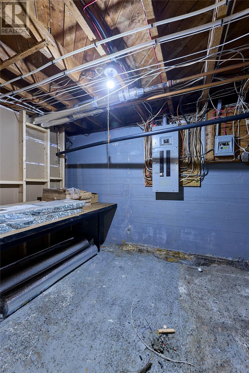 300 Topsail Road - 32