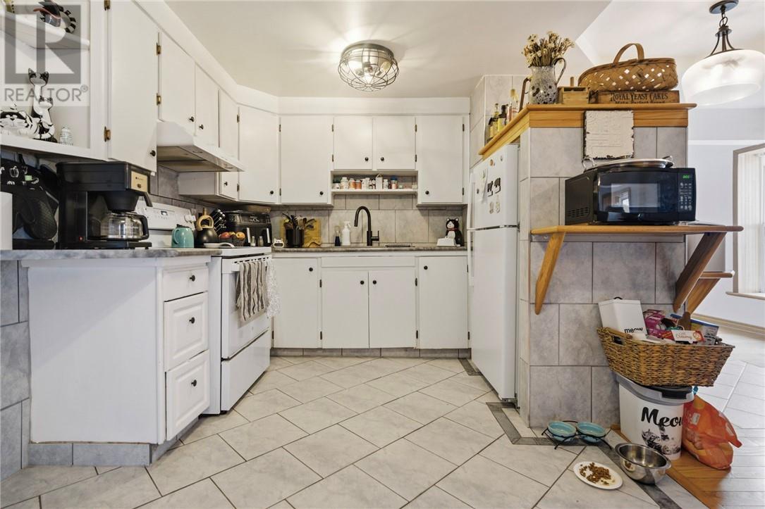 75 Wellington Street - 34
