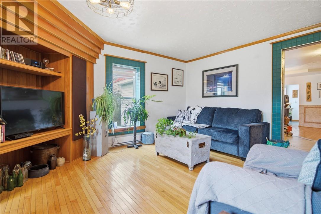75 Wellington Street - 40