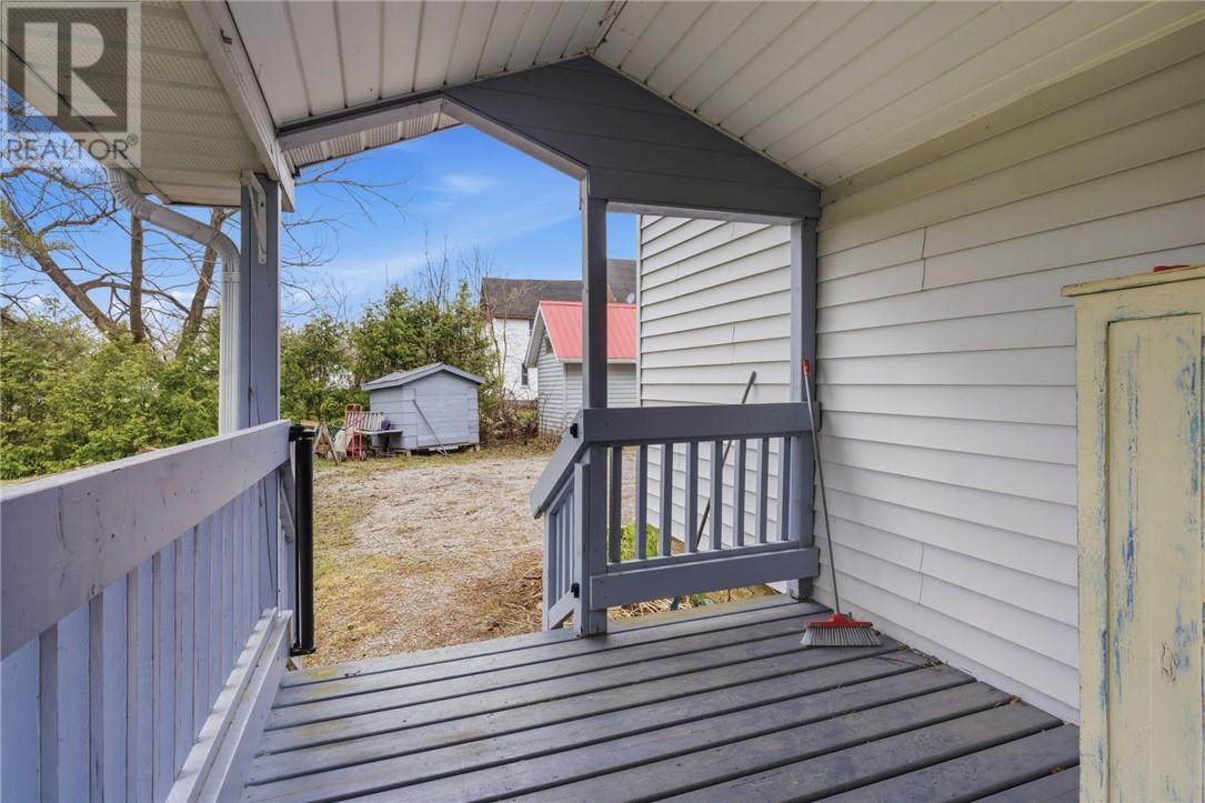 75 Wellington Street - 50