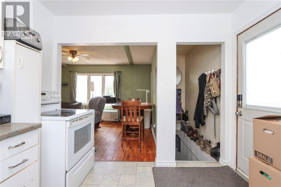 238 Seventh Avenue, Lively, Ontario, P3Y1M5 — Photo 5