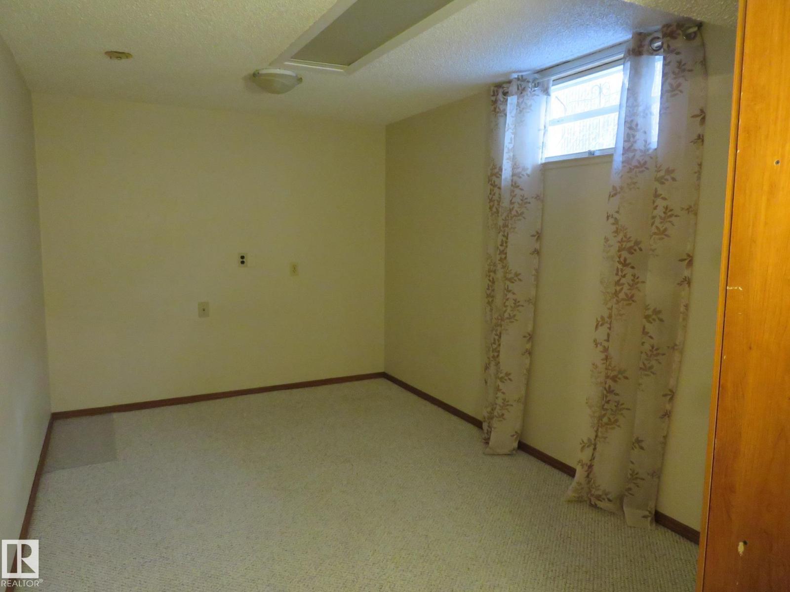 11423 50 AV NW, Edmonton
