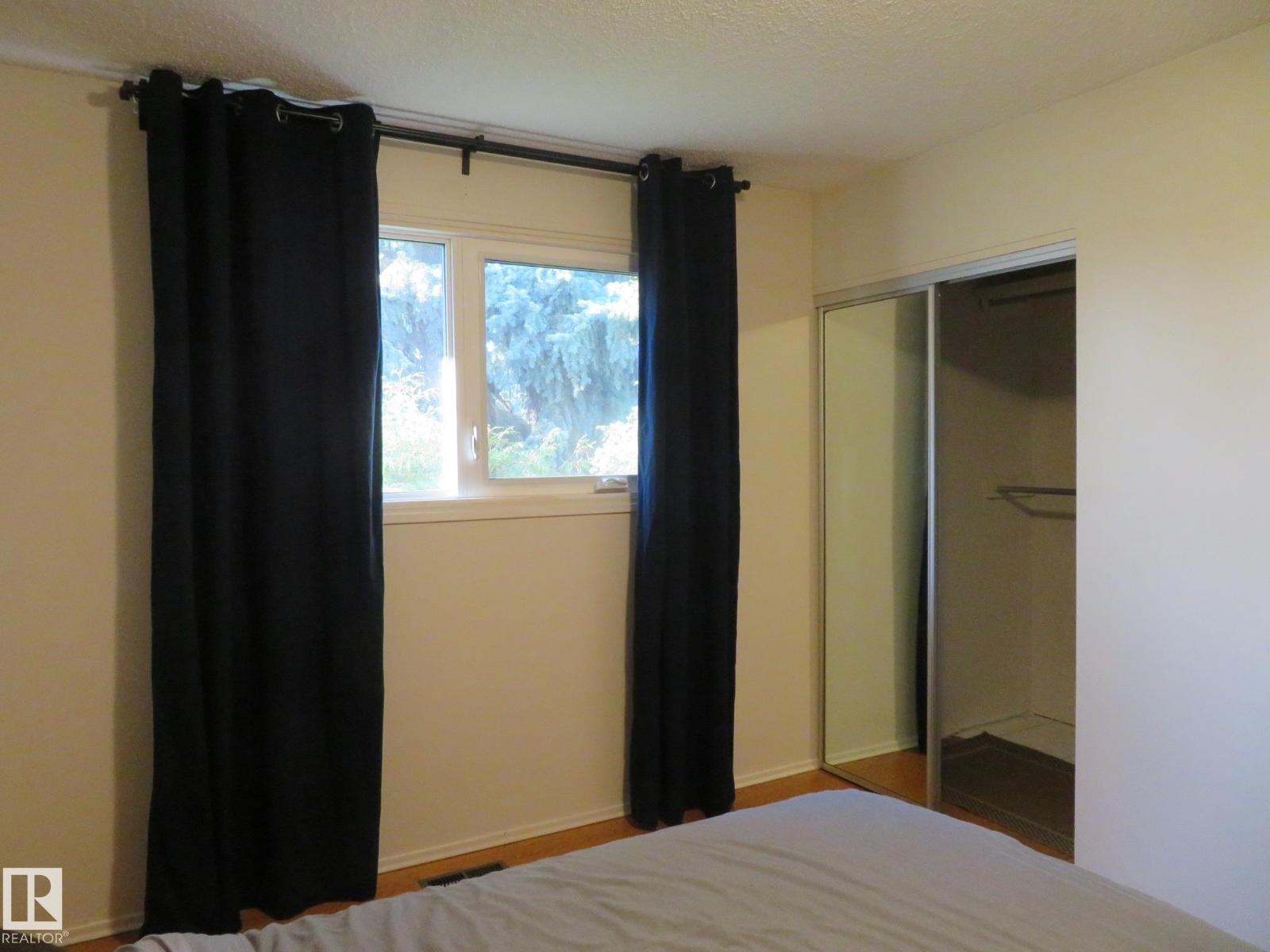 11423 50 AV NW, Edmonton