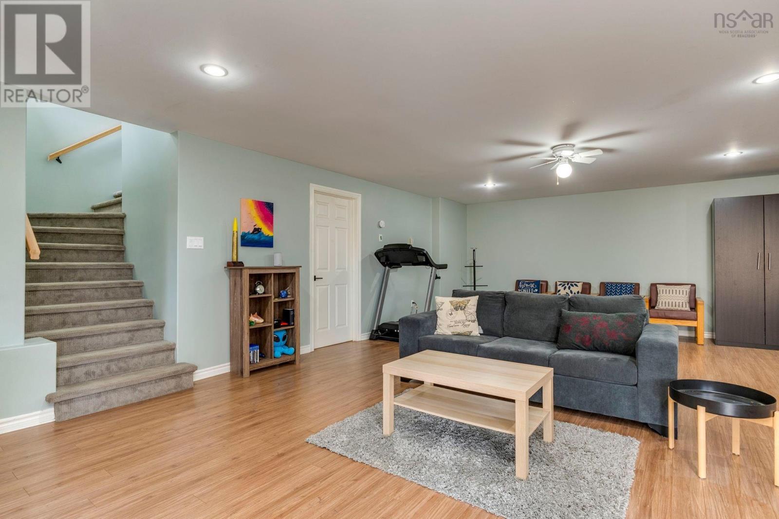 4 Linden Court - 31