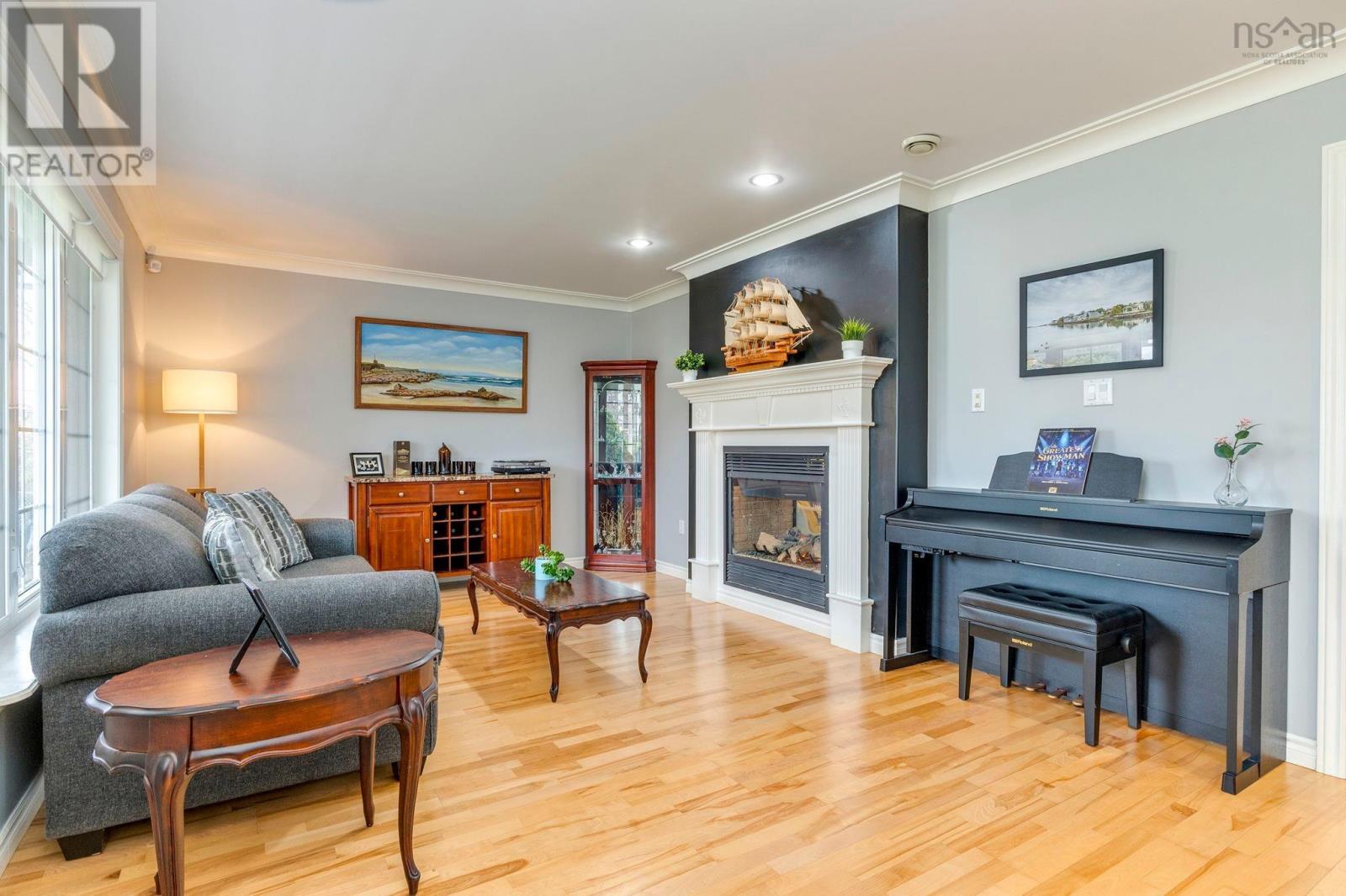 4 Linden Court - 6