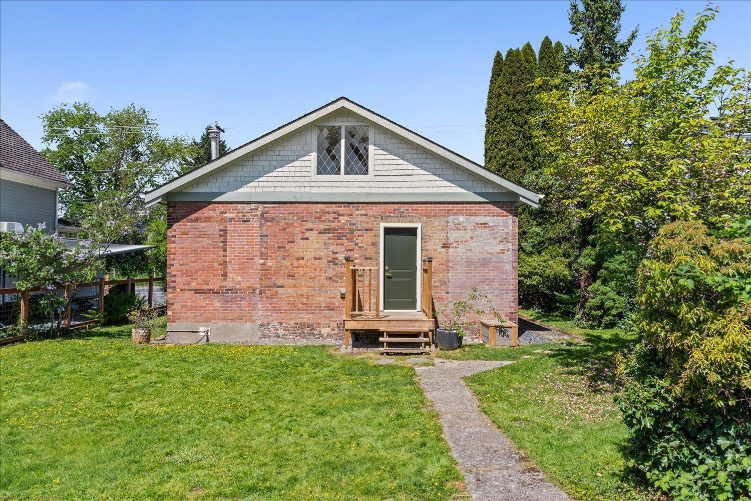 1 Bed, 1 Bath House for Sale in Abbotsford – 34758 CLAYBURN ROAD, Abbotsford - Image 17