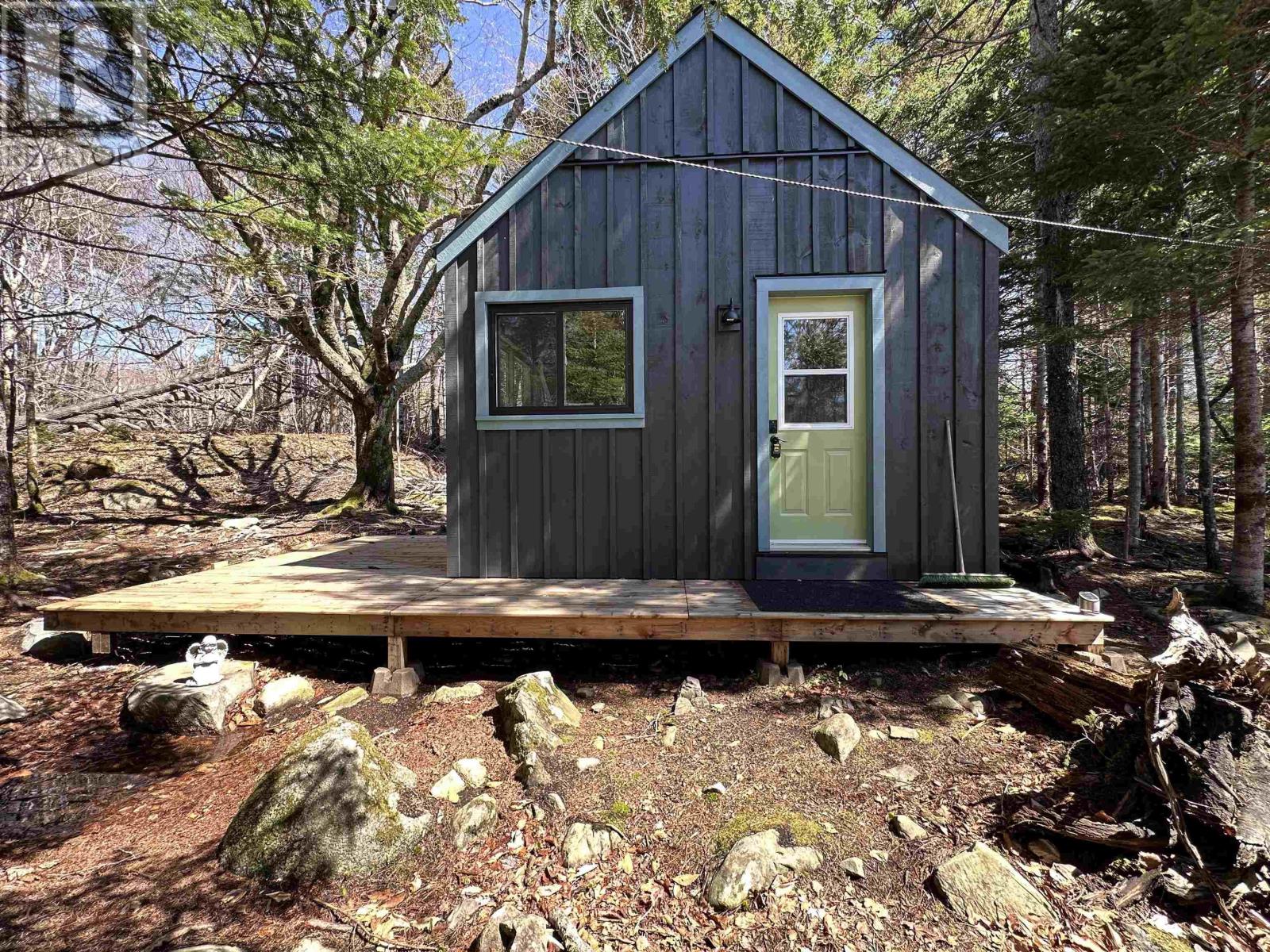 Property 2 of 27 of 28 Hummingbird Lane