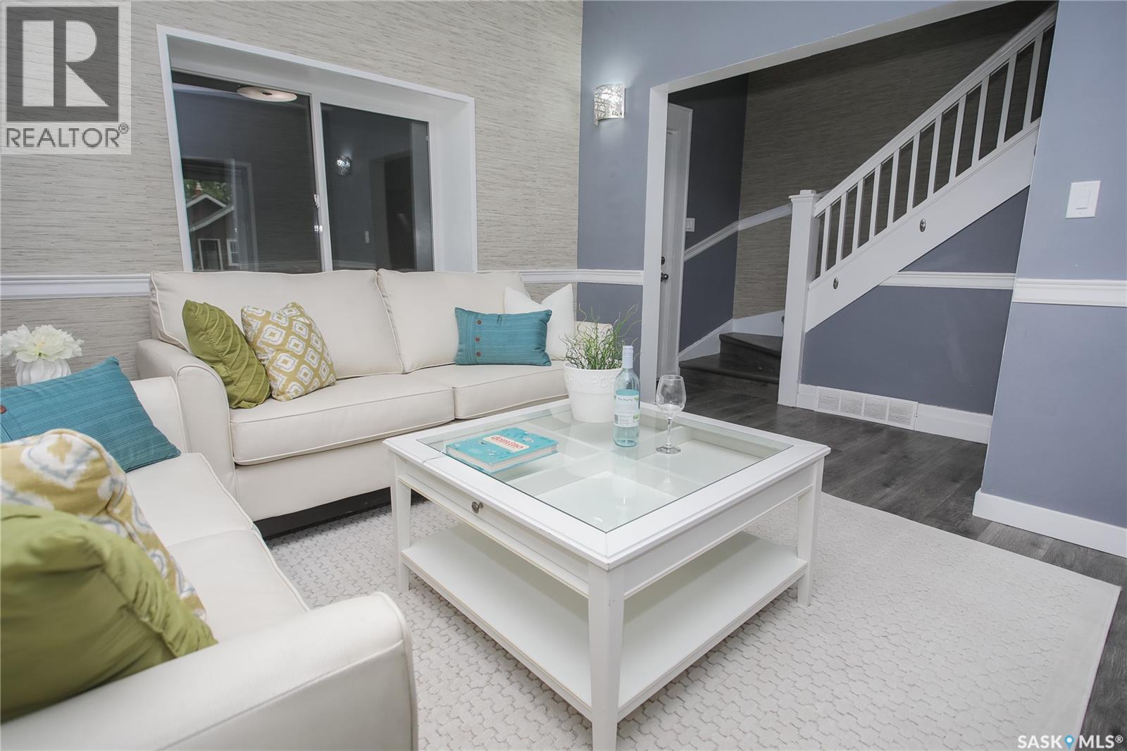 917 6th AVENUE N - Image 2