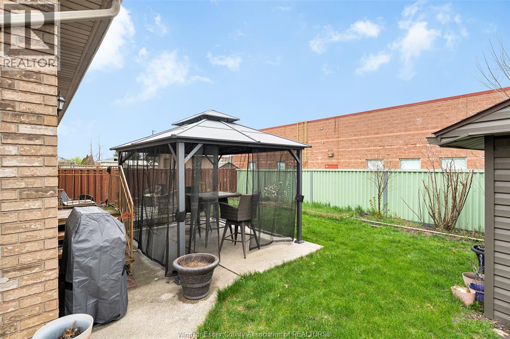 11460 TIMBER BAY CRESCENT, Windsor, Ontario, N8R2K9 — Photo 4