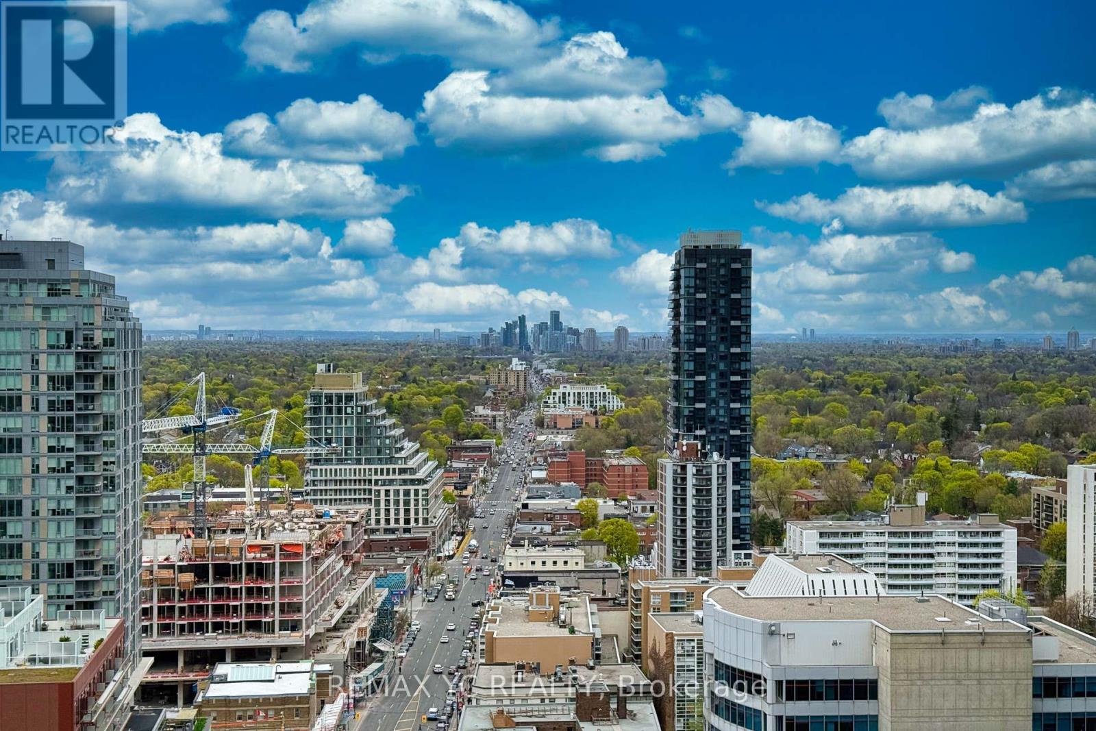 #2206 8 EGLINTON AVENUE E - 17