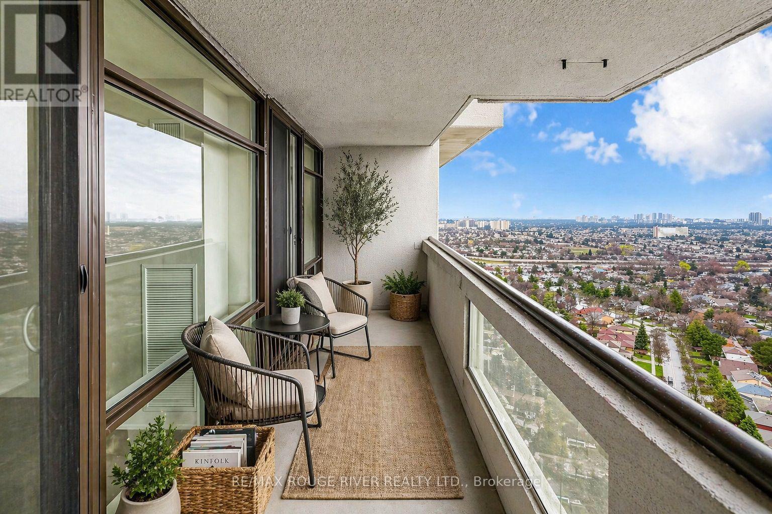 #3007 1555 FINCH AVENUE E - 38