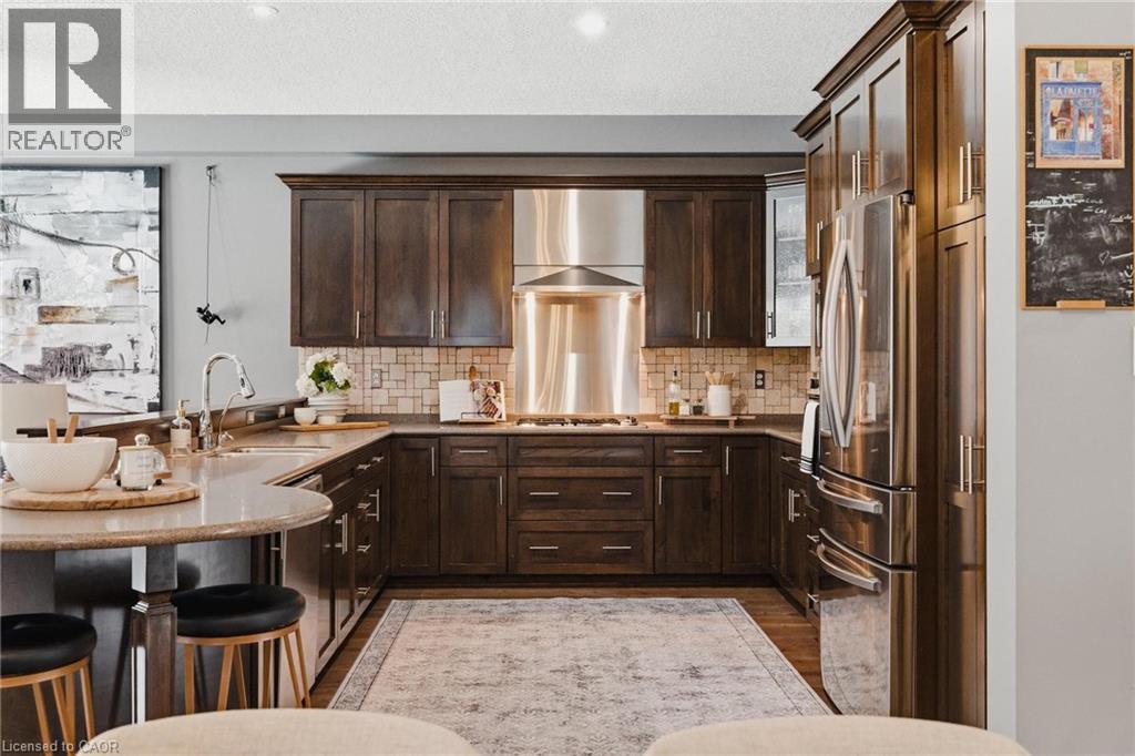 631 WOODLAWN Place - 14