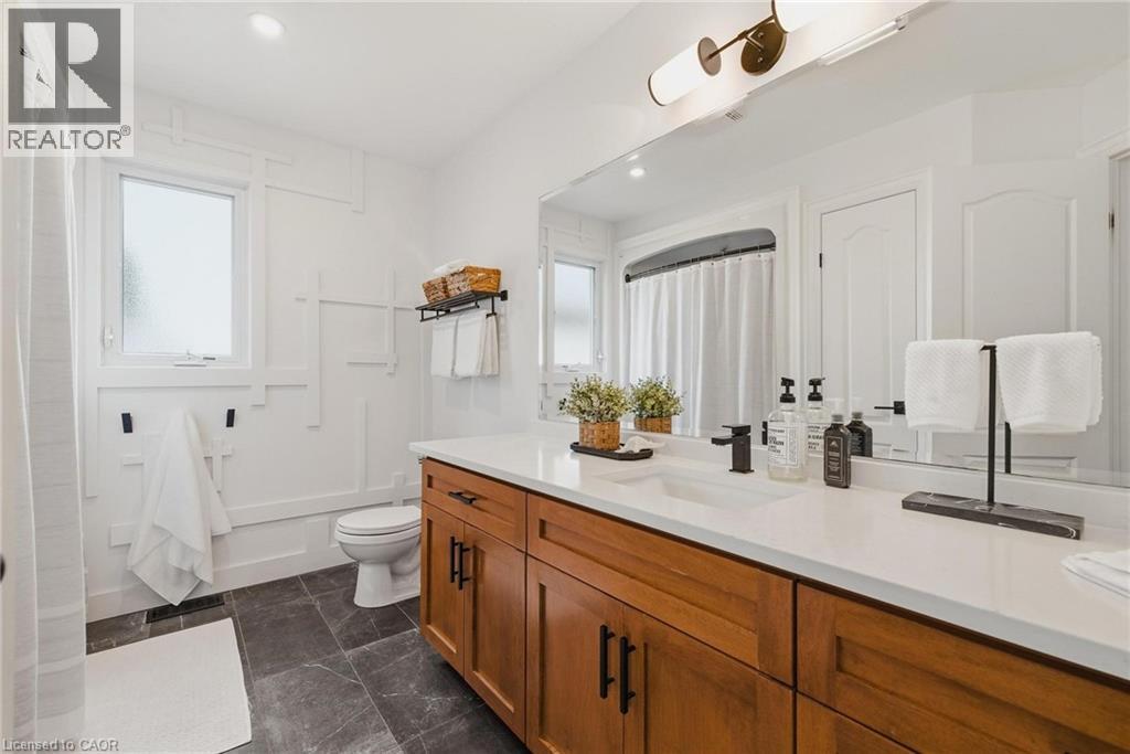 631 WOODLAWN Place - 29