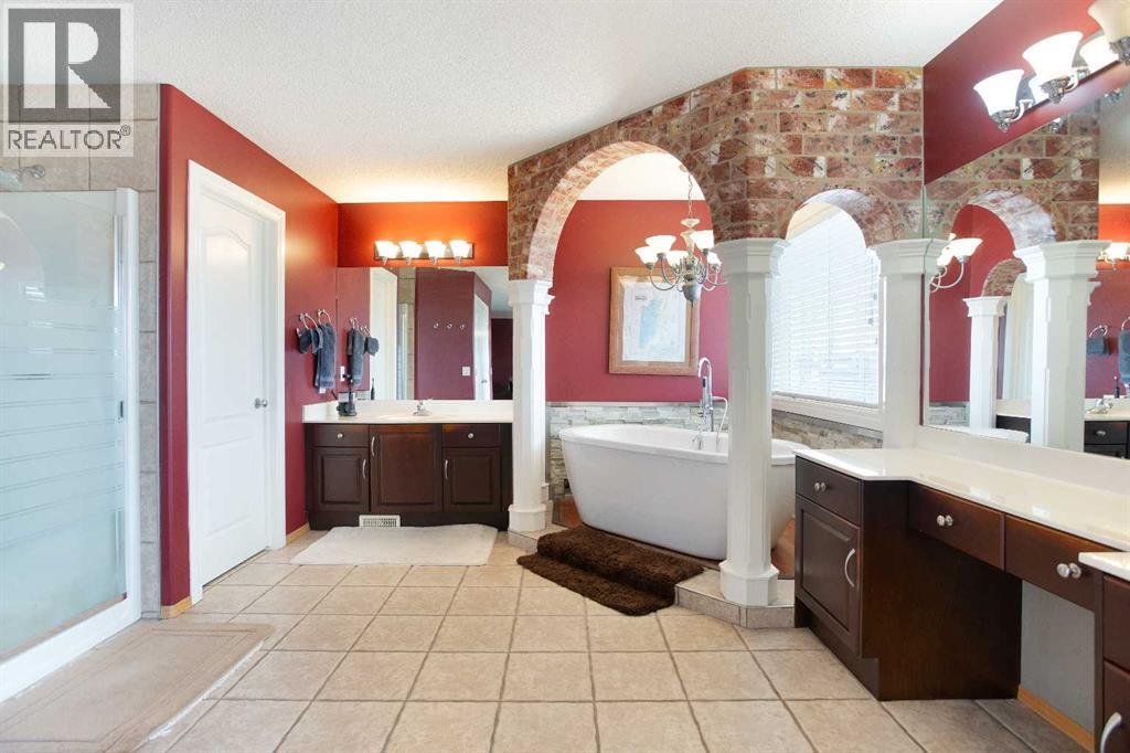 161 Panorama Hills View NW - 18
