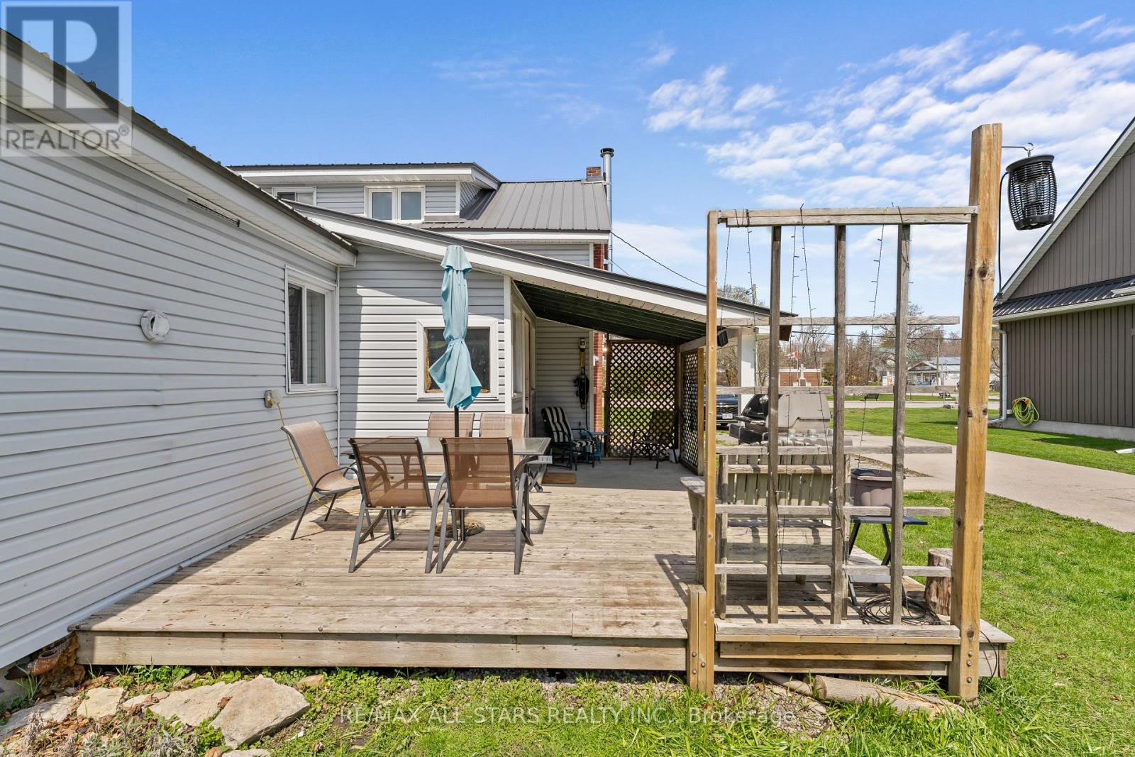 39 FRANCIS STREET W - 34