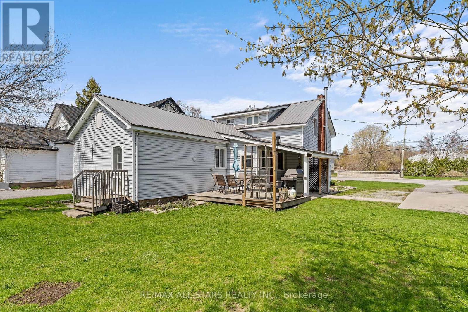 39 FRANCIS STREET W - 36