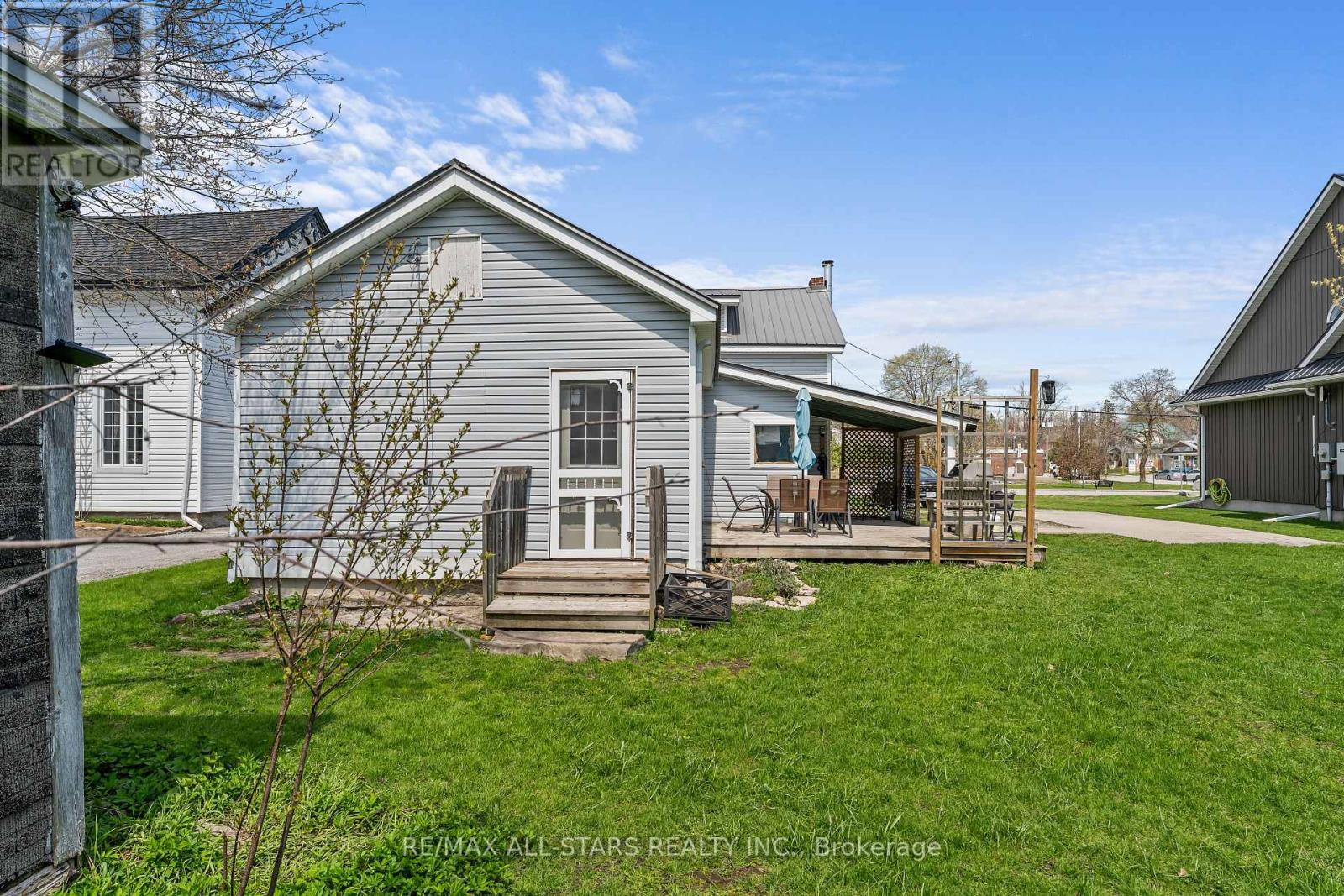 39 FRANCIS STREET W - 37