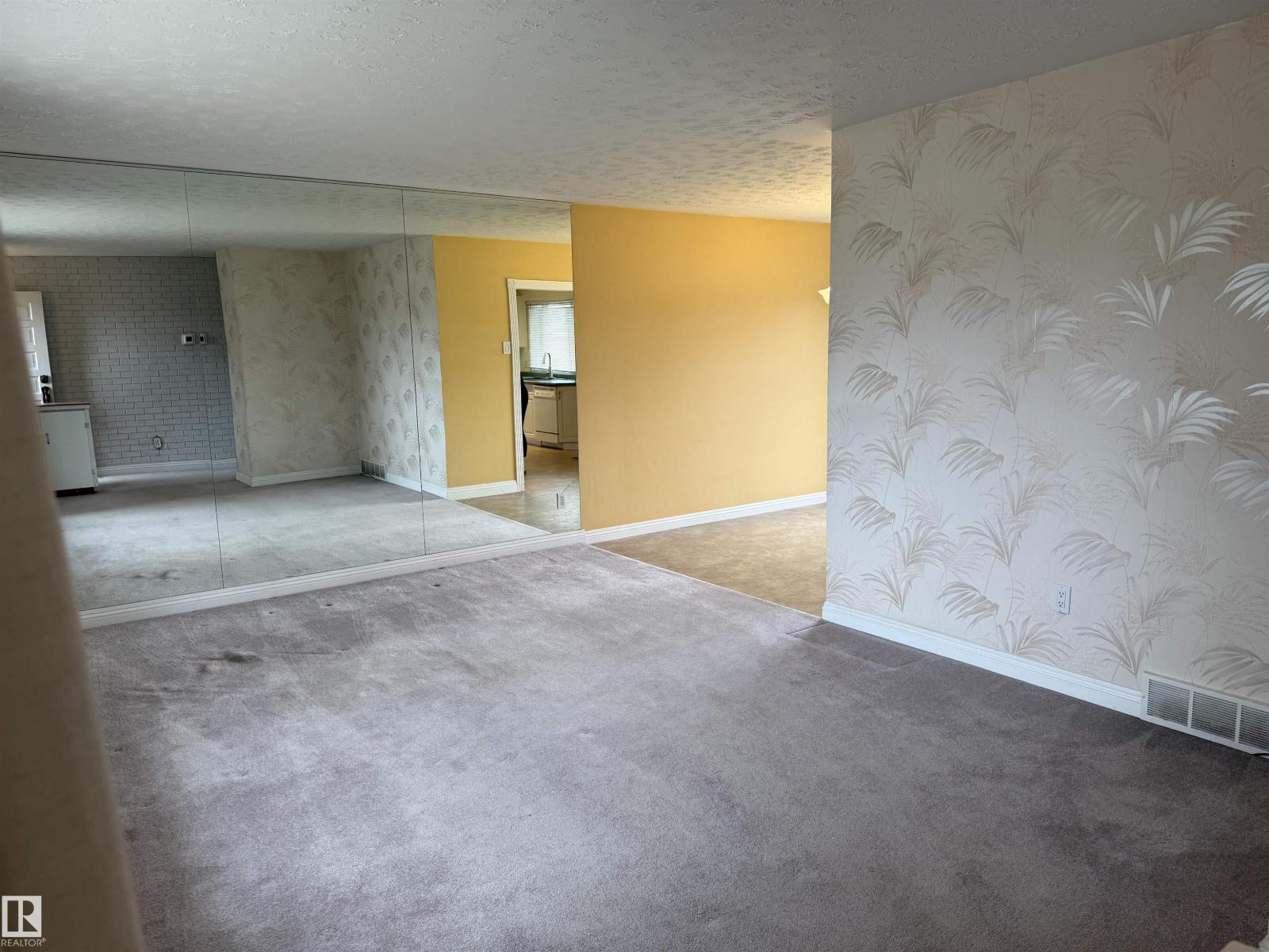 12916 95A ST NW, Edmonton