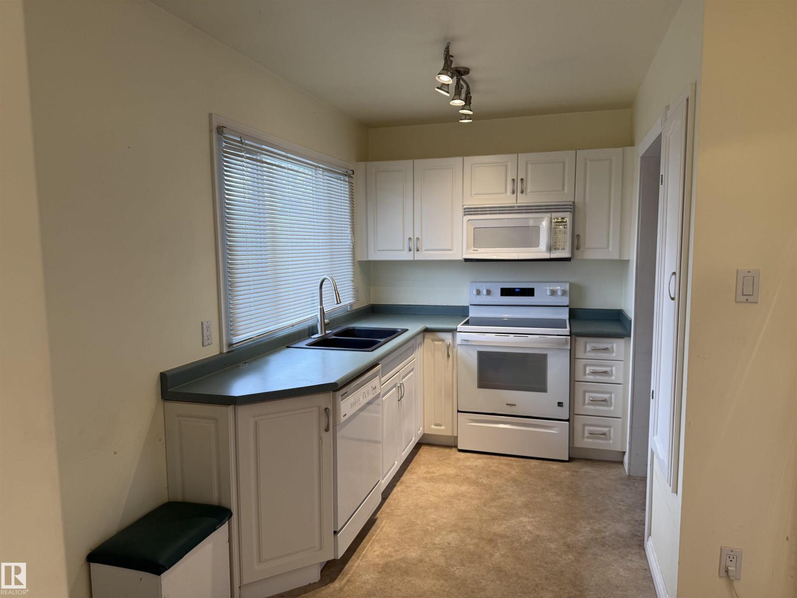 12916 95A ST NW, Edmonton